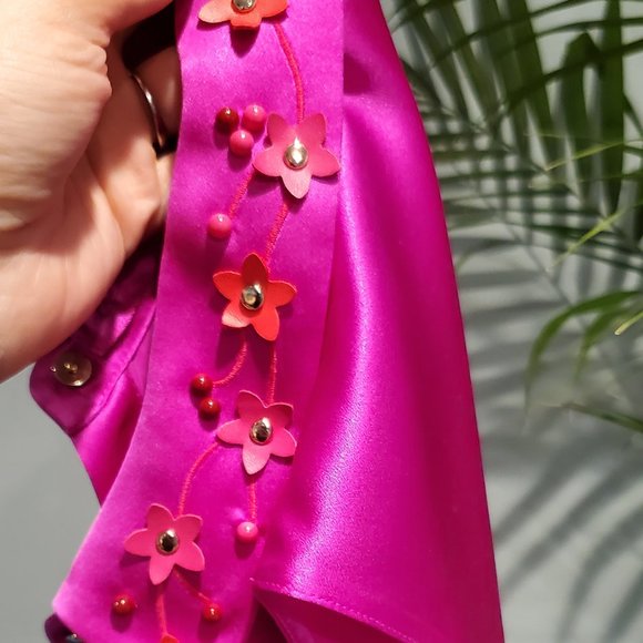 Elie Tahari Fuchsia 100% Silk Blouse with Beaded Floral Collar - Picture 2 of 7